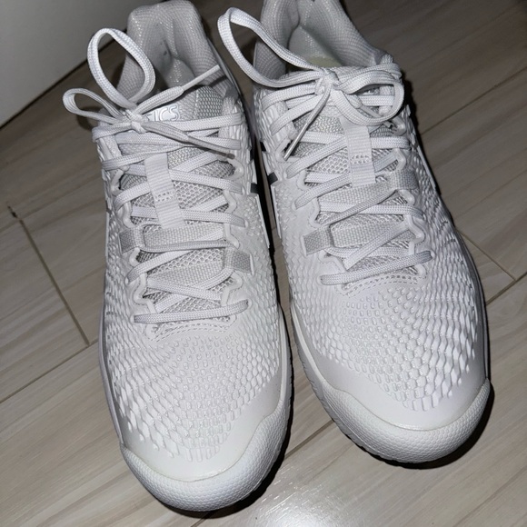 ASICS white Tennis Shoes (10) - Picture 1 of 7